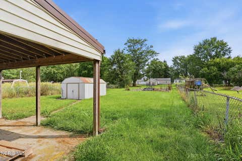 Tiny photo for 633 Davis Street, Findlay, OH 45840 (MLS # 10012008)