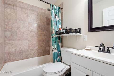 Tiny photo for 633 Davis Street, Findlay, OH 45840 (MLS # 10012008)