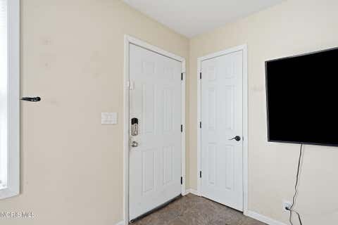 Tiny photo for 633 Davis Street, Findlay, OH 45840 (MLS # 10012008)