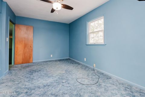 Tiny photo for 1734 W Main Cross Street, Findlay, OH 45840 (MLS # 10009978)