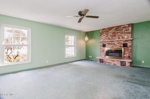 Tiny photo for 1734 W Main Cross Street, Findlay, OH 45840 (MLS # 10009978)
