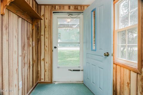 Tiny photo for 1734 W Main Cross Street, Findlay, OH 45840 (MLS # 10009978)