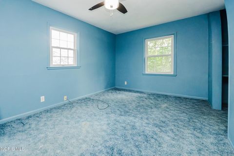 Tiny photo for 1734 W Main Cross Street, Findlay, OH 45840 (MLS # 10009978)