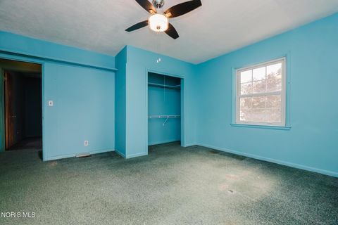 Tiny photo for 1734 W Main Cross Street, Findlay, OH 45840 (MLS # 10009978)