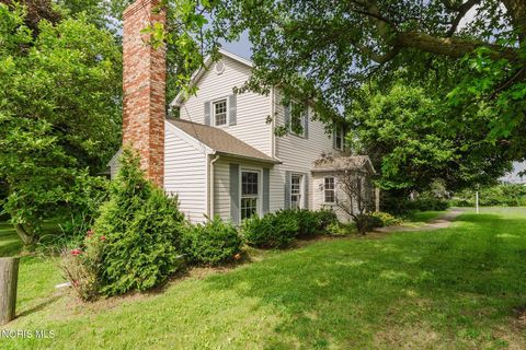 Tiny photo for 1734 W Main Cross Street, Findlay, OH 45840 (MLS # 10009978)
