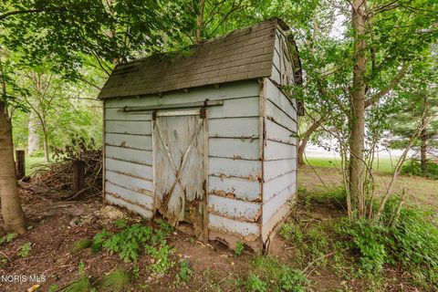 Tiny photo for 1734 W Main Cross Street, Findlay, OH 45840 (MLS # 10009978)