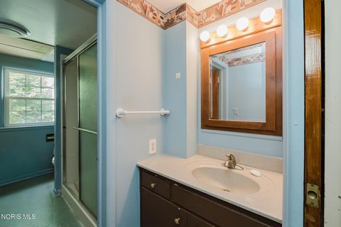 Tiny photo for 1734 W Main Cross Street, Findlay, OH 45840 (MLS # 10009978)