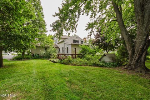Tiny photo for 1734 W Main Cross Street, Findlay, OH 45840 (MLS # 10009978)