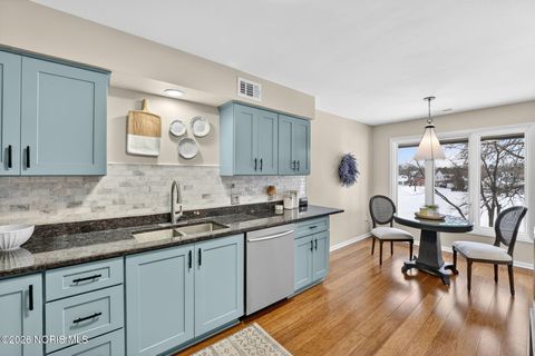 Tiny photo for 29570 Gleneagles Road # 53-c, Perrysburg, OH 43551 (MLS # 10003845)