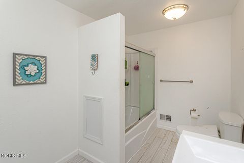 Tiny photo for 4447 Sulgrave Drive, Toledo, OH 43623 (MLS # 10006675)