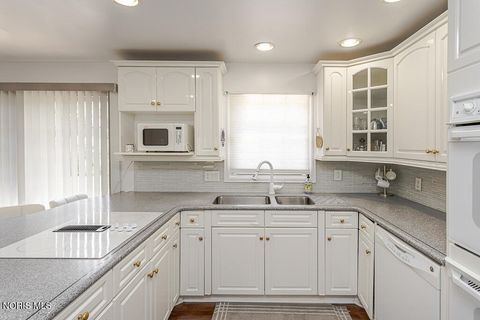 Tiny photo for 4447 Sulgrave Drive, Toledo, OH 43623 (MLS # 10006675)