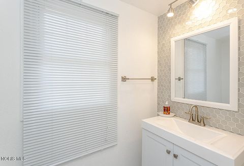 Tiny photo for 4447 Sulgrave Drive, Toledo, OH 43623 (MLS # 10006675)