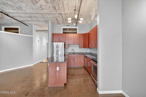 Tiny photo for 745 Washington Street #Apt 305, Toledo, OH 43604 (MLS # 10011775)
