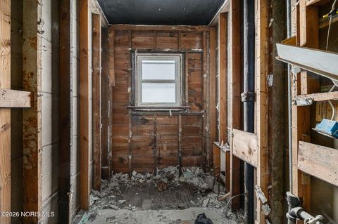 Tiny photo for 933 Wright Avenue, Toledo, OH 43609 (MLS # 10003765)