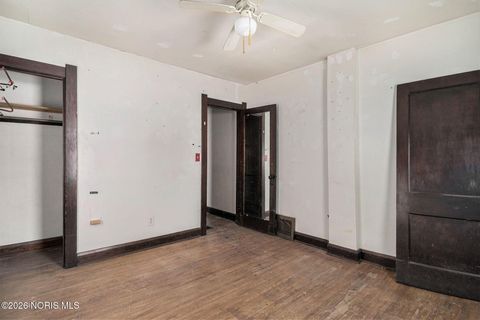 Tiny photo for 933 Wright Avenue, Toledo, OH 43609 (MLS # 10003765)