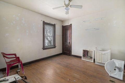 Tiny photo for 933 Wright Avenue, Toledo, OH 43609 (MLS # 10003765)