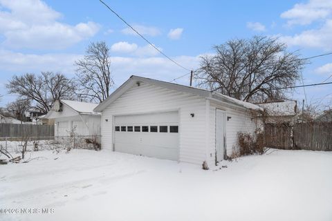 Tiny photo for 933 Wright Avenue, Toledo, OH 43609 (MLS # 10003765)