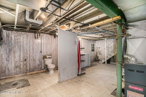 Tiny photo for 933 Wright Avenue, Toledo, OH 43609 (MLS # 10003765)