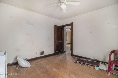 Tiny photo for 933 Wright Avenue, Toledo, OH 43609 (MLS # 10003765)