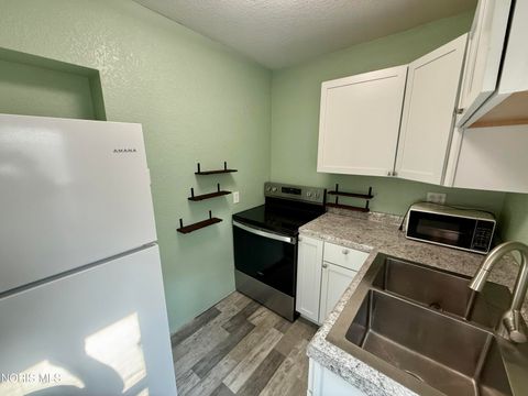 Tiny photo for 308 W Jackson Street, West Unity, OH 43570 (MLS # 10010355)