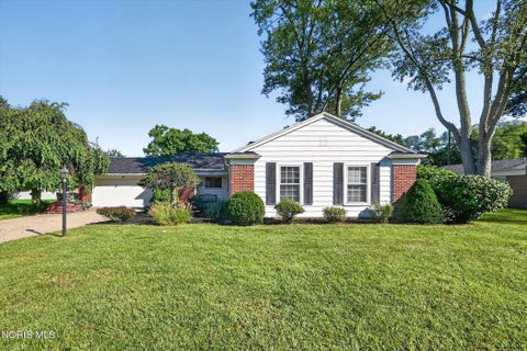 Tiny photo for 5040 Macklyn Drive, Toledo, OH 43615 (MLS # 10013688)