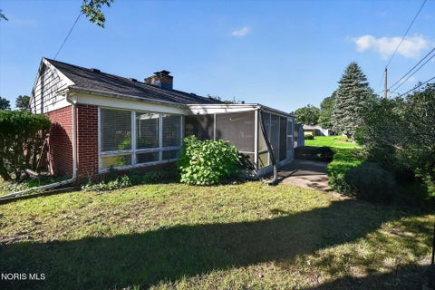 Tiny photo for 5040 Macklyn Drive, Toledo, OH 43615 (MLS # 10013688)