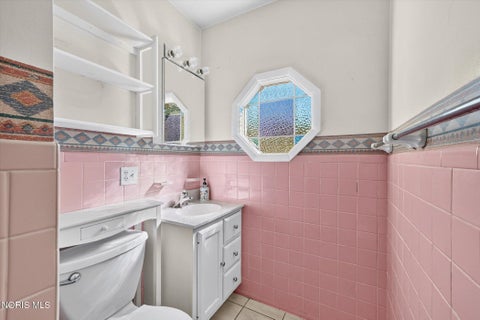 Tiny photo for 5040 Macklyn Drive, Toledo, OH 43615 (MLS # 10013688)