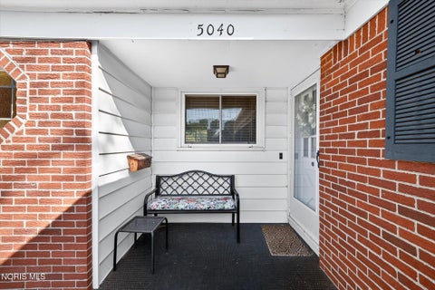 Tiny photo for 5040 Macklyn Drive, Toledo, OH 43615 (MLS # 10013688)