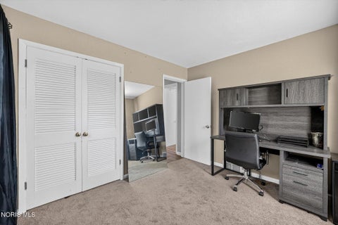 Tiny photo for 5040 Macklyn Drive, Toledo, OH 43615 (MLS # 10013688)