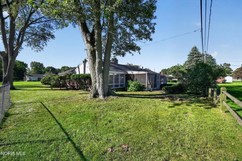 Tiny photo for 5040 Macklyn Drive, Toledo, OH 43615 (MLS # 10013688)