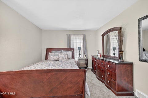 Tiny photo for 5040 Macklyn Drive, Toledo, OH 43615 (MLS # 10013688)