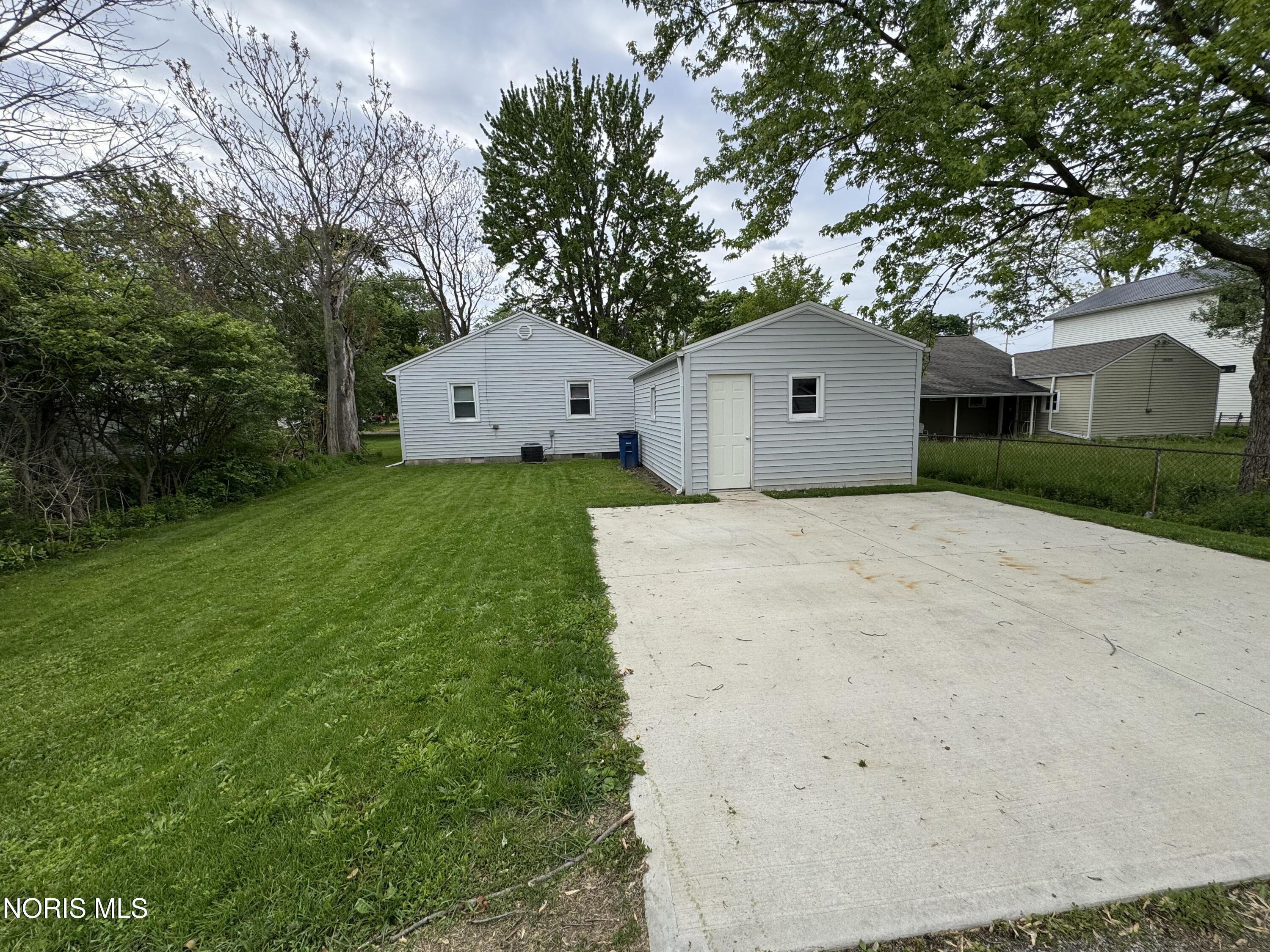 123 Carr Avenue