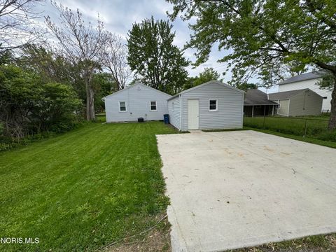 Tiny photo for 123 Carr Avenue, Bowling Green, OH 43402 (MLS # 10007615)