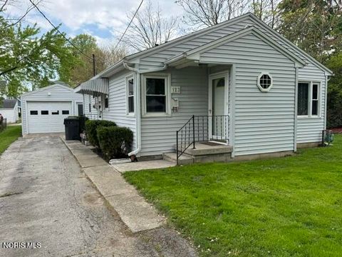 Tiny photo for 123 Carr Avenue, Bowling Green, OH 43402 (MLS # 10007615)