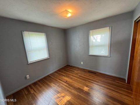 Tiny photo for 123 Carr Avenue, Bowling Green, OH 43402 (MLS # 10007615)