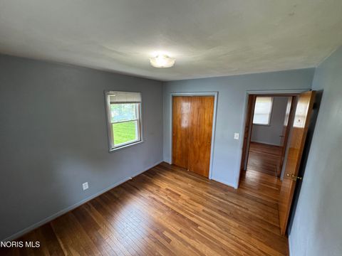 Tiny photo for 123 Carr Avenue, Bowling Green, OH 43402 (MLS # 10007615)