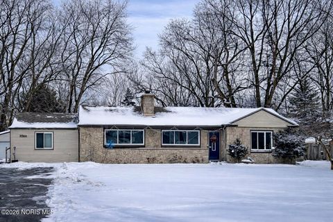 Photo of 3426 Wilford Drive, Toledo, OH 43617 (MLS # 10003839)