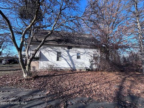Tiny photo for 2735 Fremont Street, Toledo, OH 43605 (MLS # 10002544)