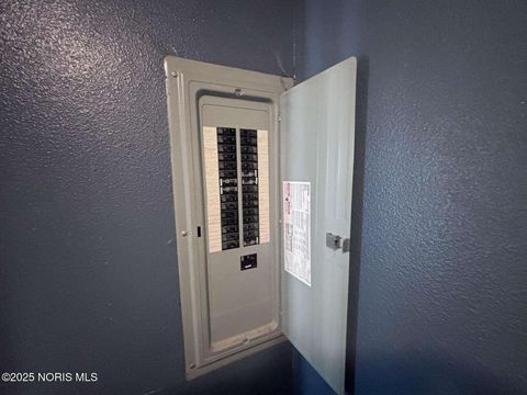 Tiny photo for 2735 Fremont Street, Toledo, OH 43605 (MLS # 10002544)