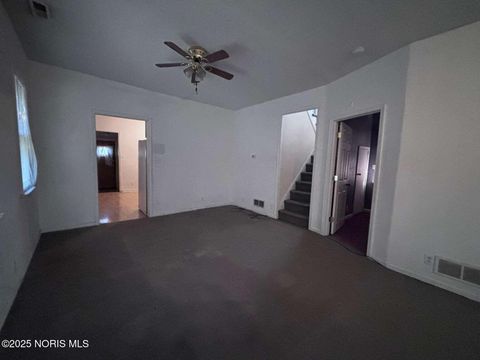 Tiny photo for 2735 Fremont Street, Toledo, OH 43605 (MLS # 10002544)