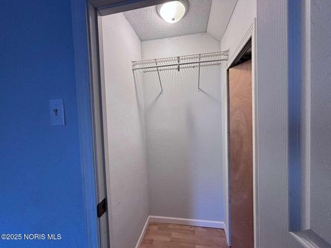 Tiny photo for 2735 Fremont Street, Toledo, OH 43605 (MLS # 10002544)