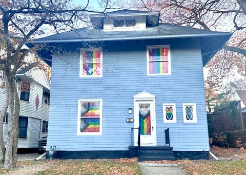 Photo of 629 Virginia Street, Toledo, OH 43620 (MLS # 10001600)