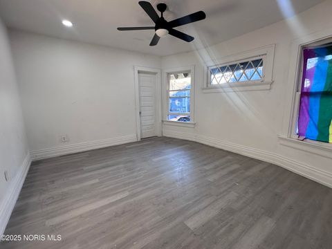 Tiny photo for 629 Virginia Street, Toledo, OH 43620 (MLS # 10001600)