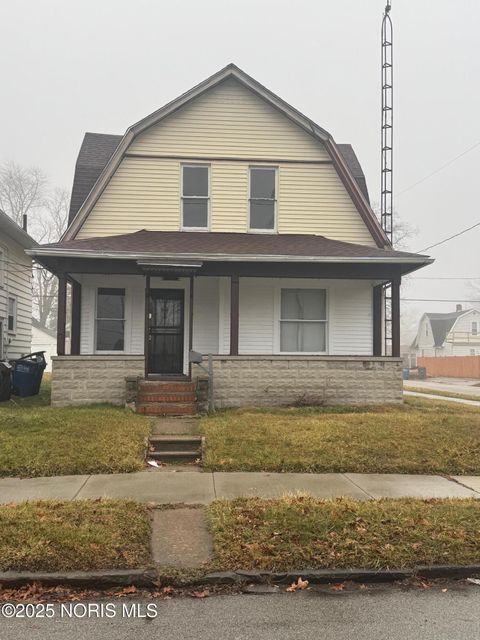 Photo of 1661 Oak Street, Toledo, OH 43605 (MLS # 10002592)