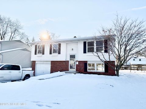 Tiny photo for 632 Brahier Lane, Maumee, OH 43537 (MLS # 10002140)