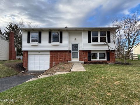 Photo of 632 Brahier Lane, Maumee, OH 43537 (MLS # 10002140)