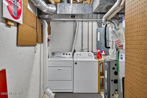 Tiny photo for 538 Cambridge Park, Maumee, OH 43537 (MLS # 10000329)