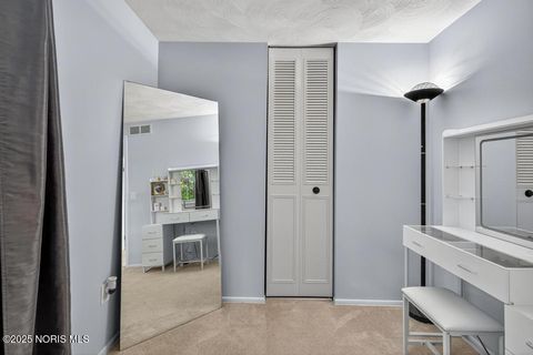 Tiny photo for 538 Cambridge Park, Maumee, OH 43537 (MLS # 10000329)