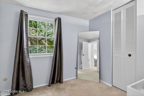 Tiny photo for 538 Cambridge Park, Maumee, OH 43537 (MLS # 10000329)