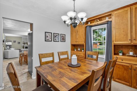 Tiny photo for 538 Cambridge Park, Maumee, OH 43537 (MLS # 10000329)